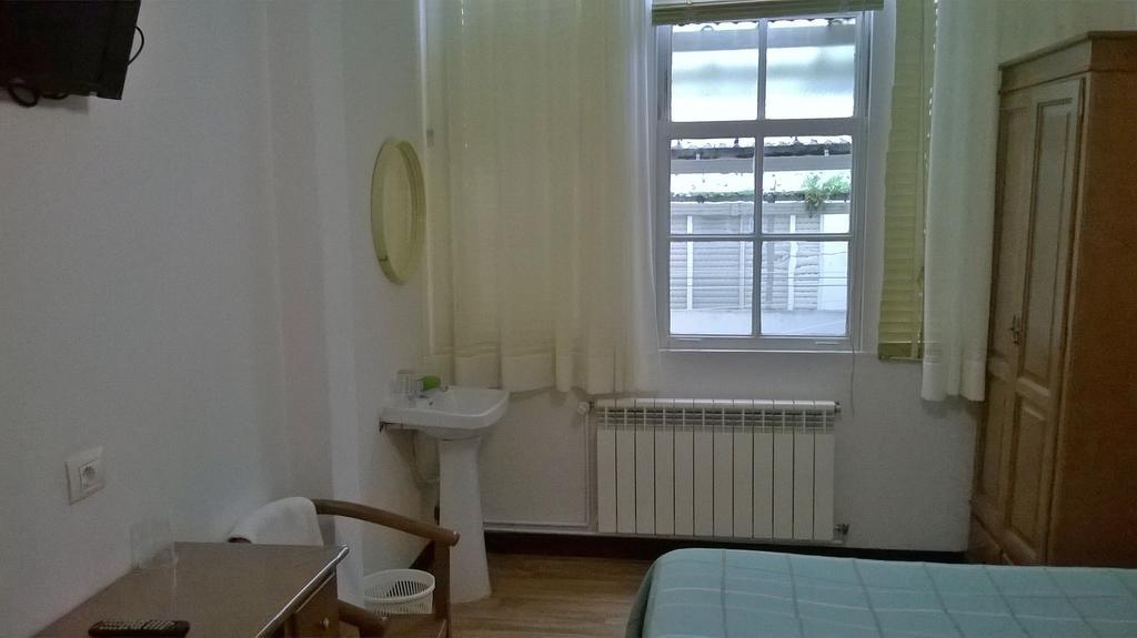 Hostal El Cairo Ferrol Zewnętrze zdjęcie