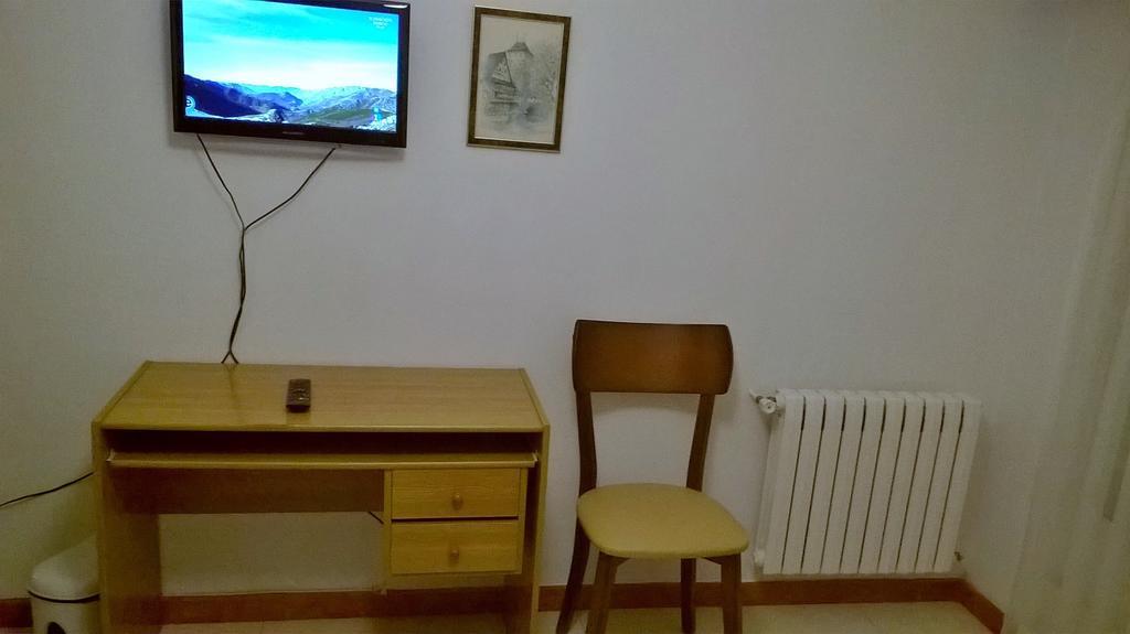 Hostal El Cairo Ferrol Zewnętrze zdjęcie